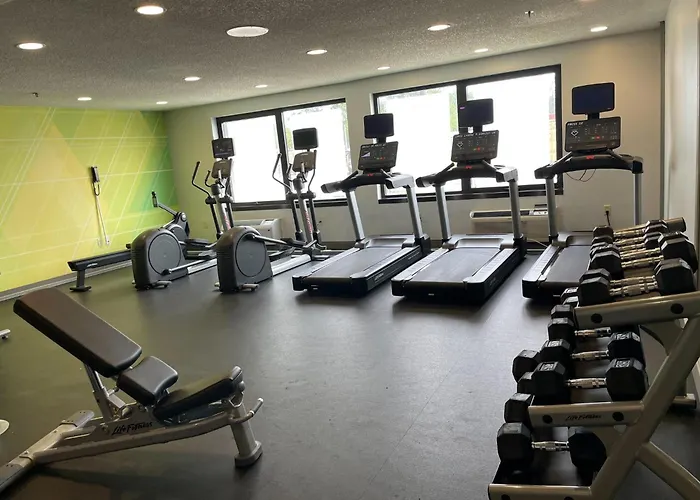 Holiday Inn Newark International Airport